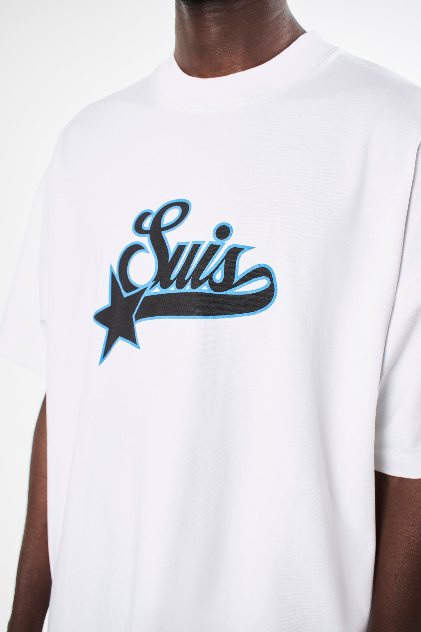 T-SHIRT MIT LOGO „STAR SUIS“ WEISS